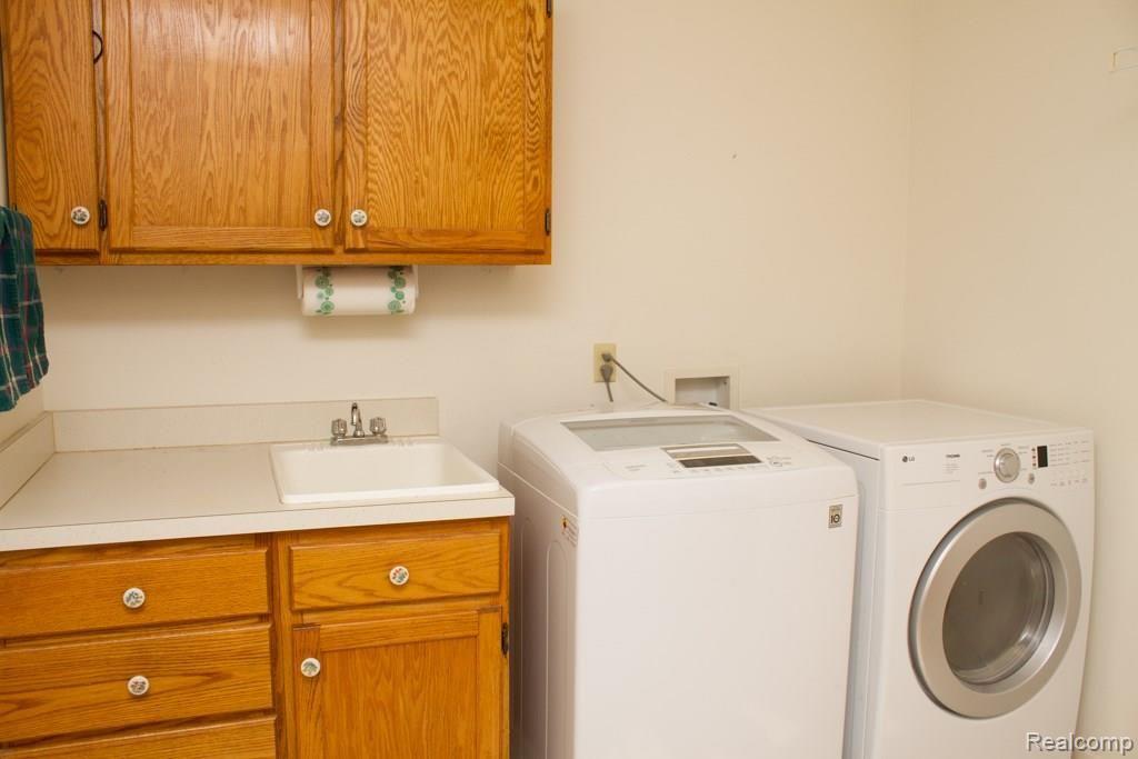 815 Spartan Drive Rochester, MI 48309 - Photo 22 of 51 IMG_5523.jpg