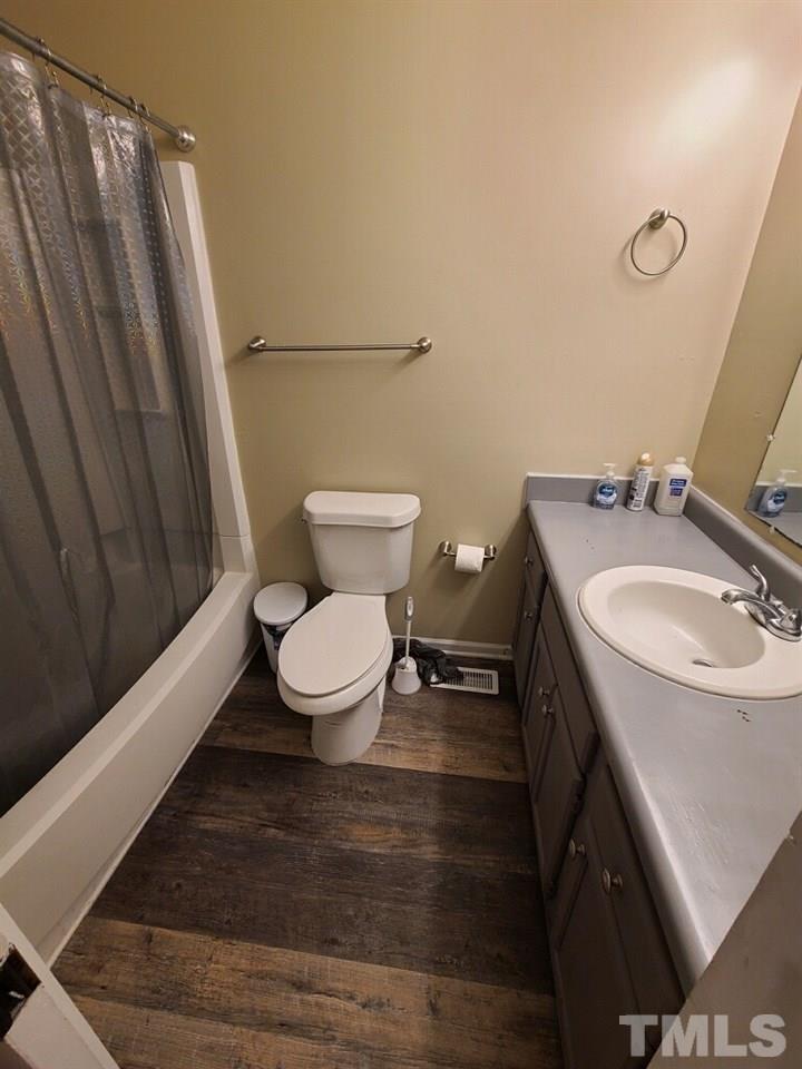 5859 Shady Grove Circle Raleigh, NC 27609 - Photo 15 of 24 Gallery Image 15