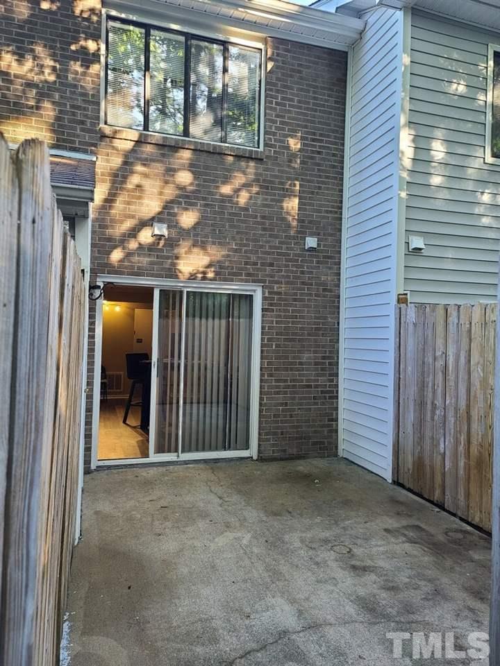 5859 Shady Grove Circle Raleigh, NC 27609 - Photo 22 of 24 Gallery Image 22