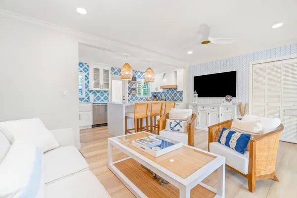 $10,000 | 7 Fayette Drive, Ocean Ridge, FL 33435