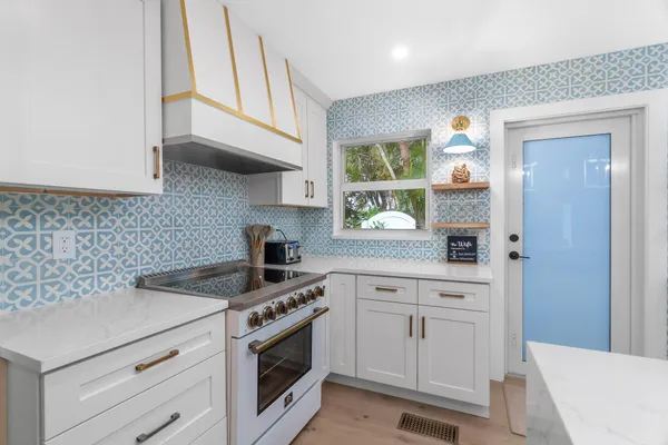 $10,000 | 7 Fayette Drive, Ocean Ridge, FL 33435