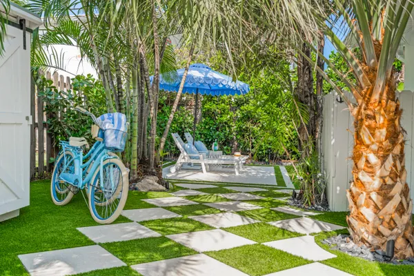 $10,000 | 7 Fayette Drive, Ocean Ridge, FL 33435