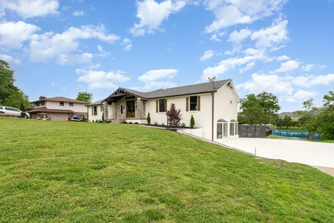 $1,549,000 | 95 Short Drive, Mount Juliet, TN 37122