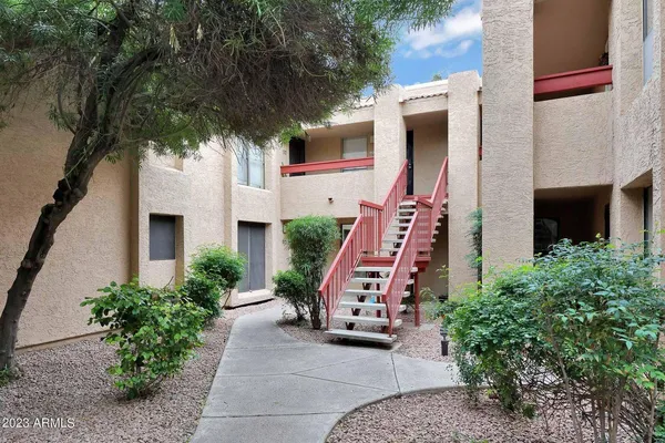 $1,500 | 3131 West Cochise Drive, Unit 204, Phoenix, AZ 85051