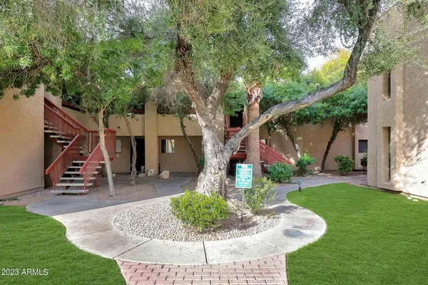 $1,500 | 3131 West Cochise Drive, Unit 204, Phoenix, AZ 85051