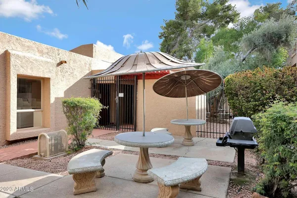 $1,500 | 3131 West Cochise Drive, Unit 204, Phoenix, AZ 85051