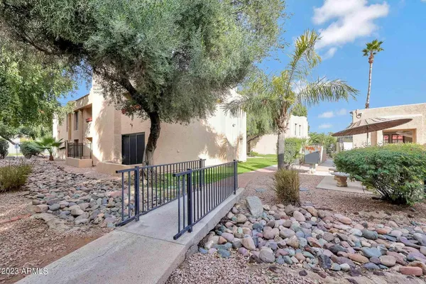 $1,500 | 3131 West Cochise Drive, Unit 204, Phoenix, AZ 85051