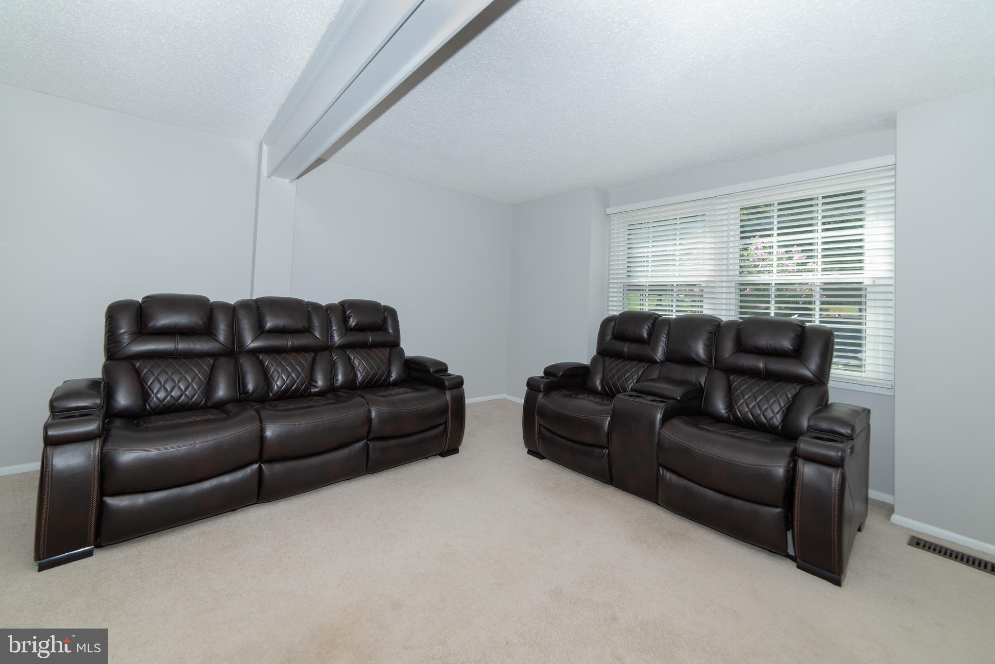 5822 Canvasback Road Burke, VA 22015 - Photo 15 of 35 Gallery Image 15