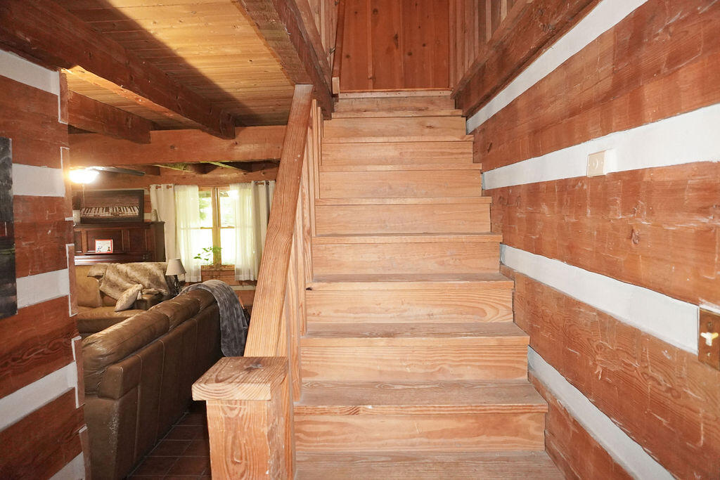 300 East City Dam Road Corbin, KY 40701 - Photo 88 of 95 Stairs3