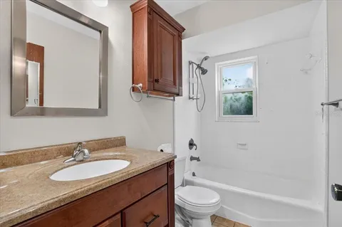 $375,000 | 1013 Black Knight Drive, Valrico, FL 33594