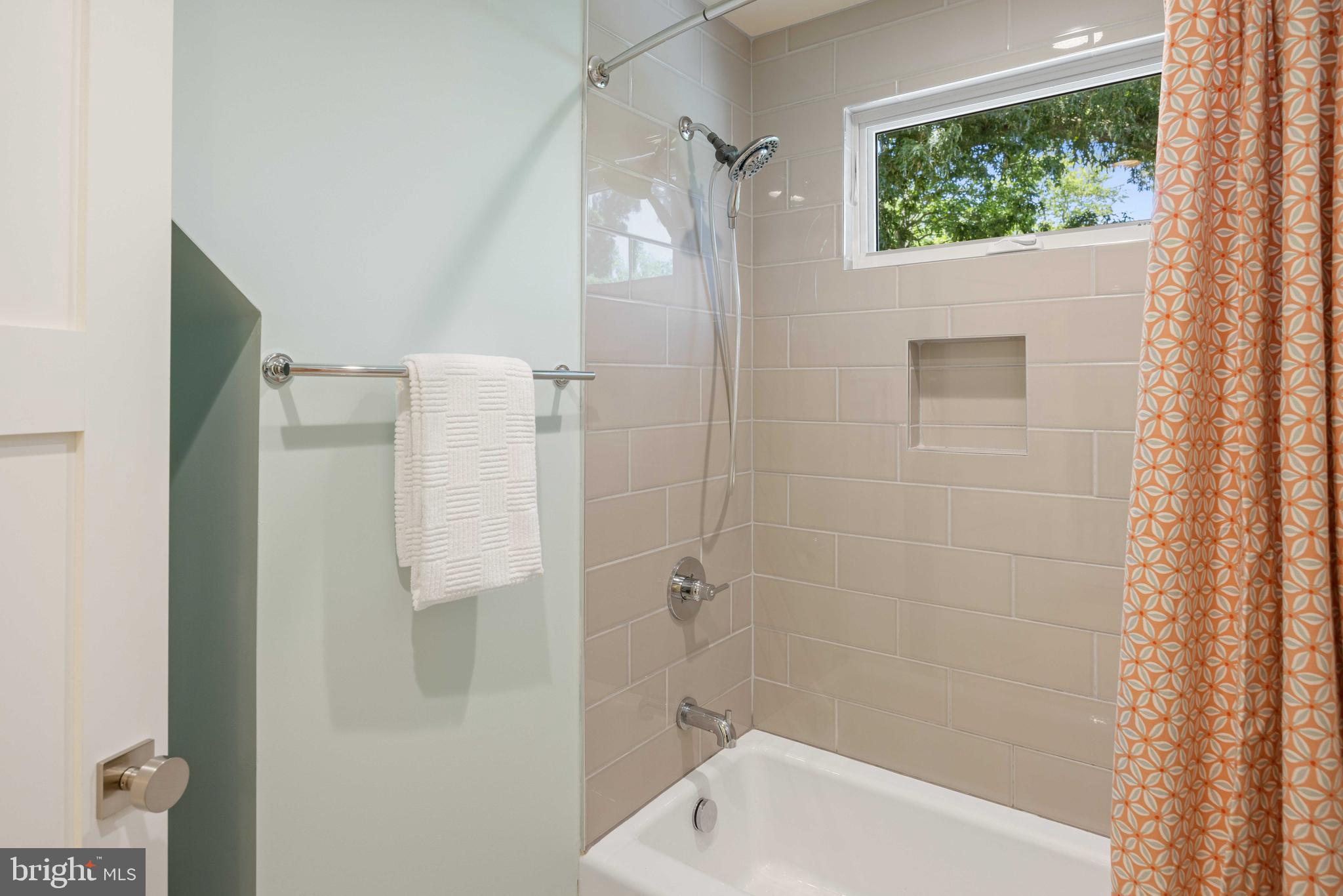 2018 Homewood Road Annapolis, MD 21409 - Photo 43 of 74 Separate Shower Area