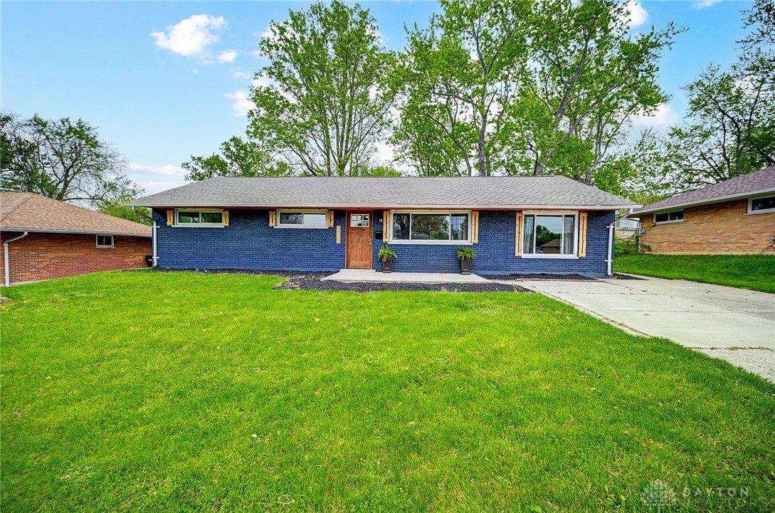 4455 East Kitridge Road Dayton, OH 45424 - Photo 1 of 43
