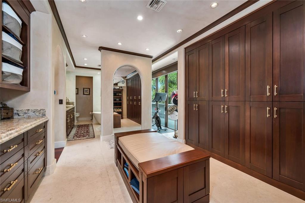 2233 Forrest Lane Naples, FL 34102 - Photo 34 of 49
