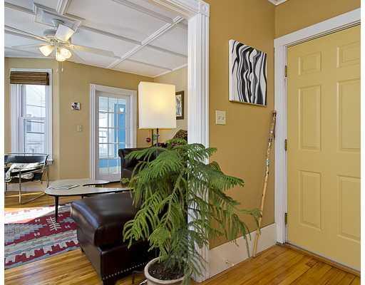 77 Vesper Street, Unit 2 Portland, ME 04101 - Photo 8 of 25 Living Room.