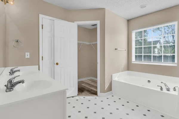 $2,250 | 1004 Cobblestone Boulevard, Summerville, SC 29486