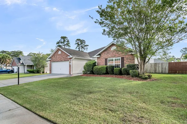 $2,250 | 1004 Cobblestone Boulevard, Summerville, SC 29486