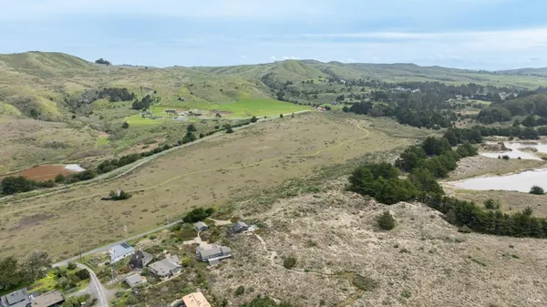 $410,000 | 415 McChristian Avenue, Bodega Bay, CA 94923