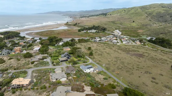 $410,000 | 415 McChristian Avenue, Bodega Bay, CA 94923