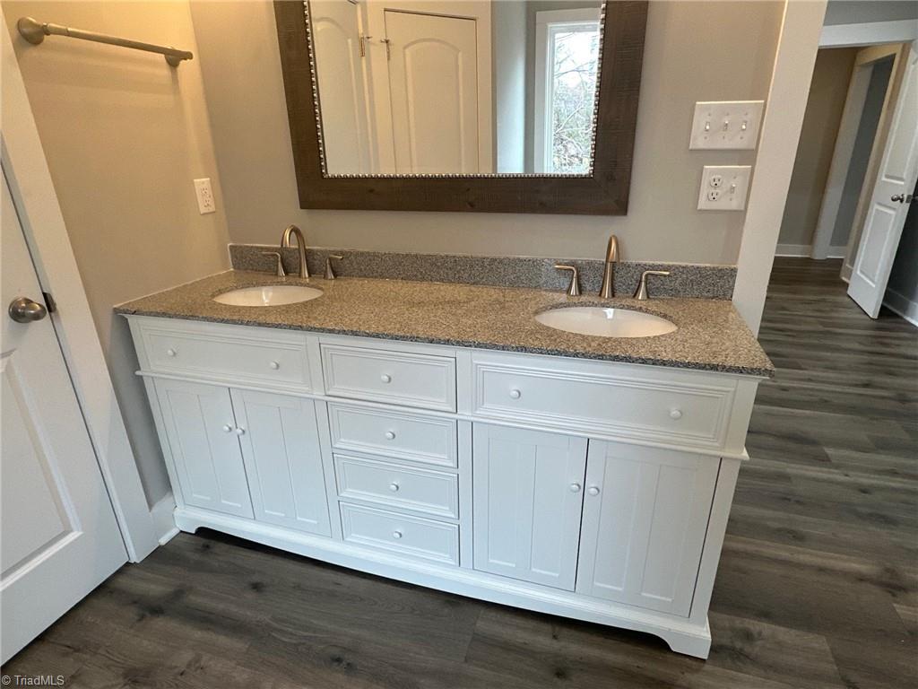 139 Old Quarry Road State Road, NC 28676 - Photo 20 of 34 Master Bath