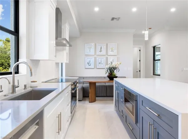 $4,500 | 2721 Van Buren Avenue, Naples, FL 34112