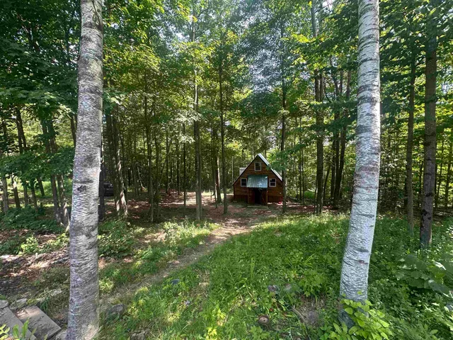 $240,500 | 150 Kinsman Highway, Grafton, NH 03240