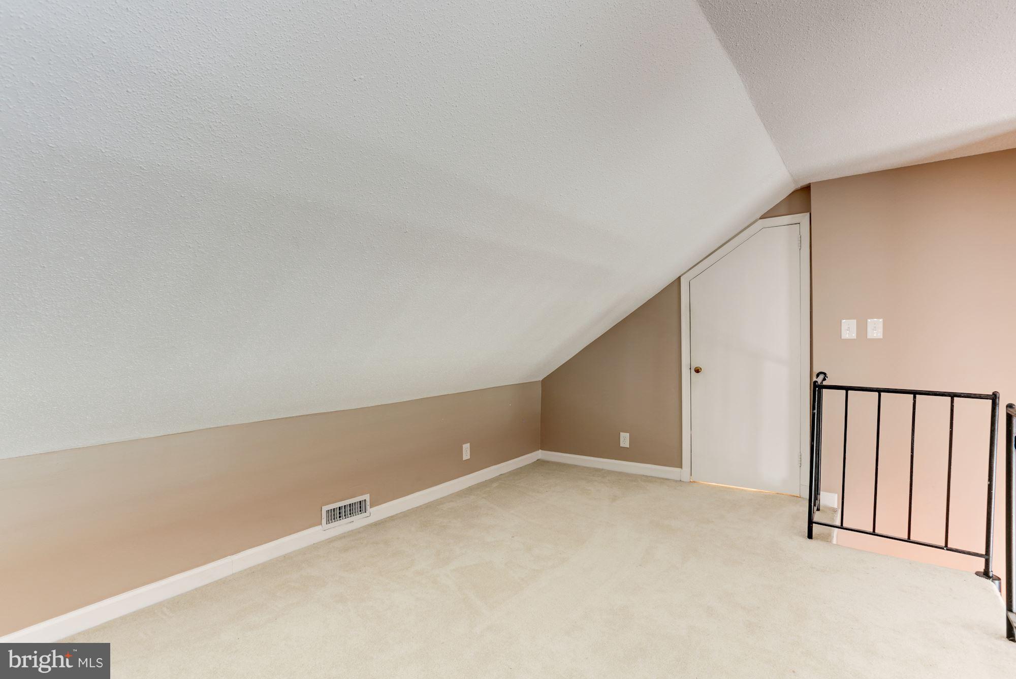 4608 31st Road South, Unit B2 Arlington, VA 22206 - Photo 19 of 29 a view of an empty room