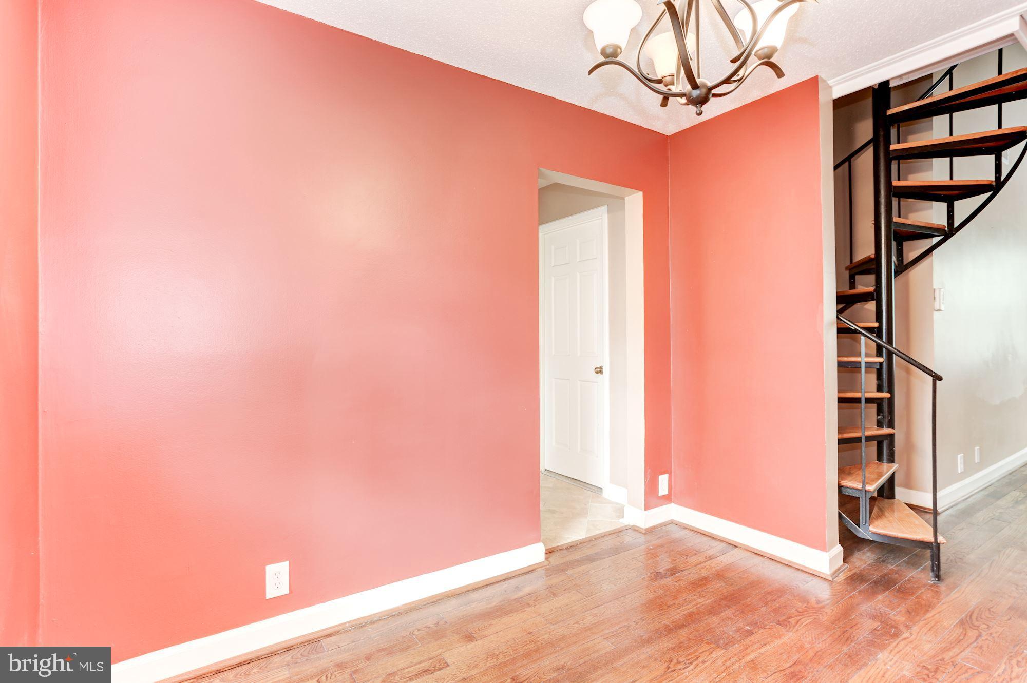 4608 31st Road South, Unit B2 Arlington, VA 22206 - Photo 9 of 29 a view of a livingroom with a staircase