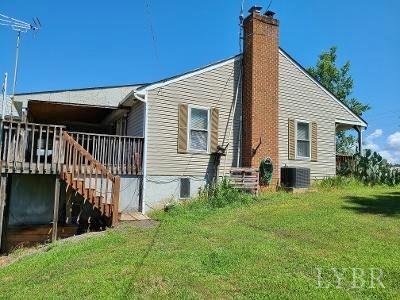 780 Vineyard Road Concord, VA 24538 - Photo 3 of 26 a view of a house with a yard