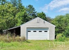 780 Vineyard Road Concord, VA 24538 - Photo 7 of 26 a view of a house with a yard