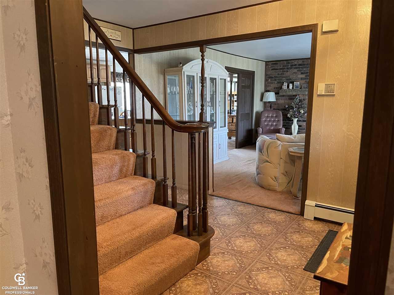 8270 Winn Road Yale, MI 48097 - Photo 11 of 82 Foyer