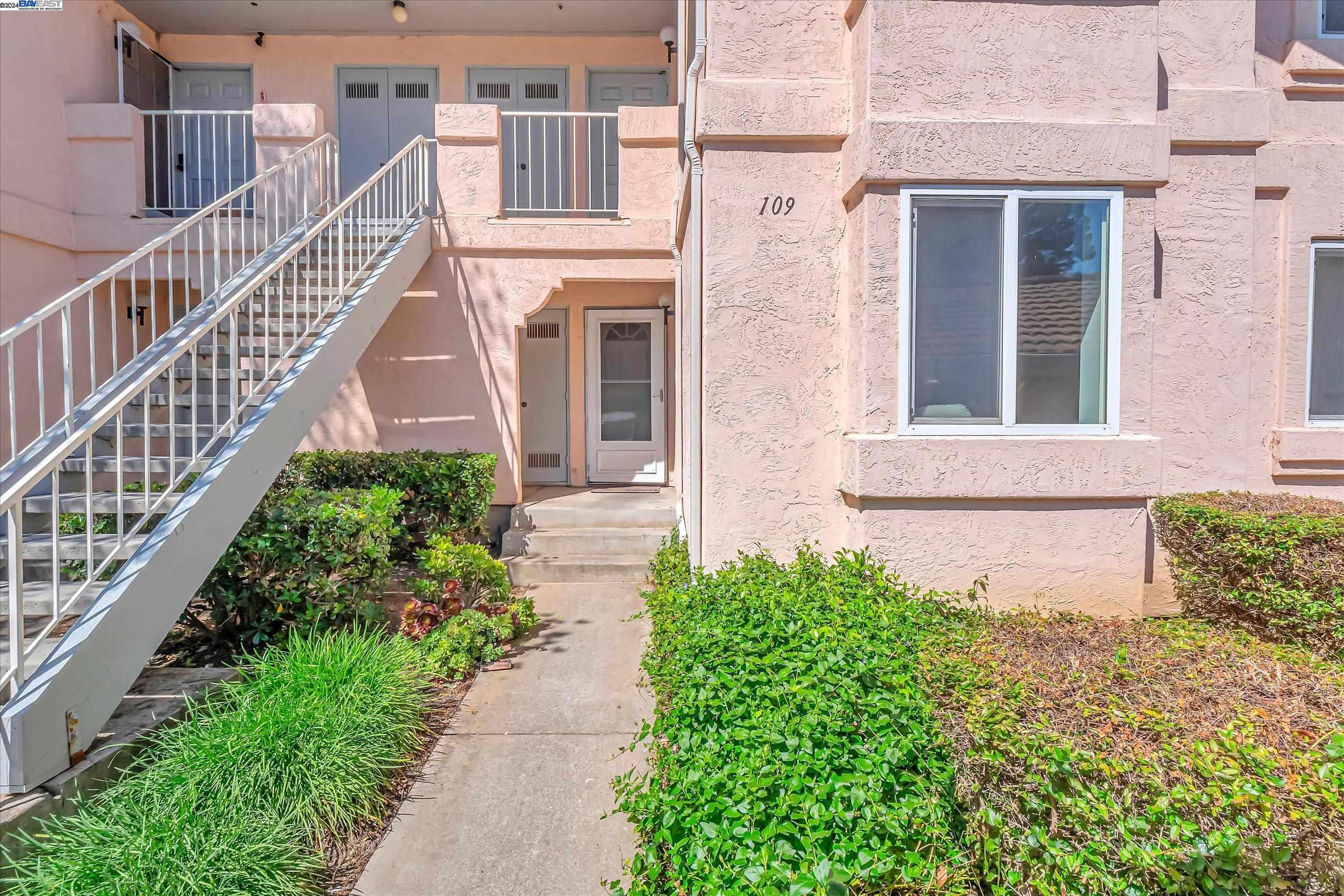 337 Chris Common, Unit 109 Livermore, CA 94550 - Photo 2 of 14