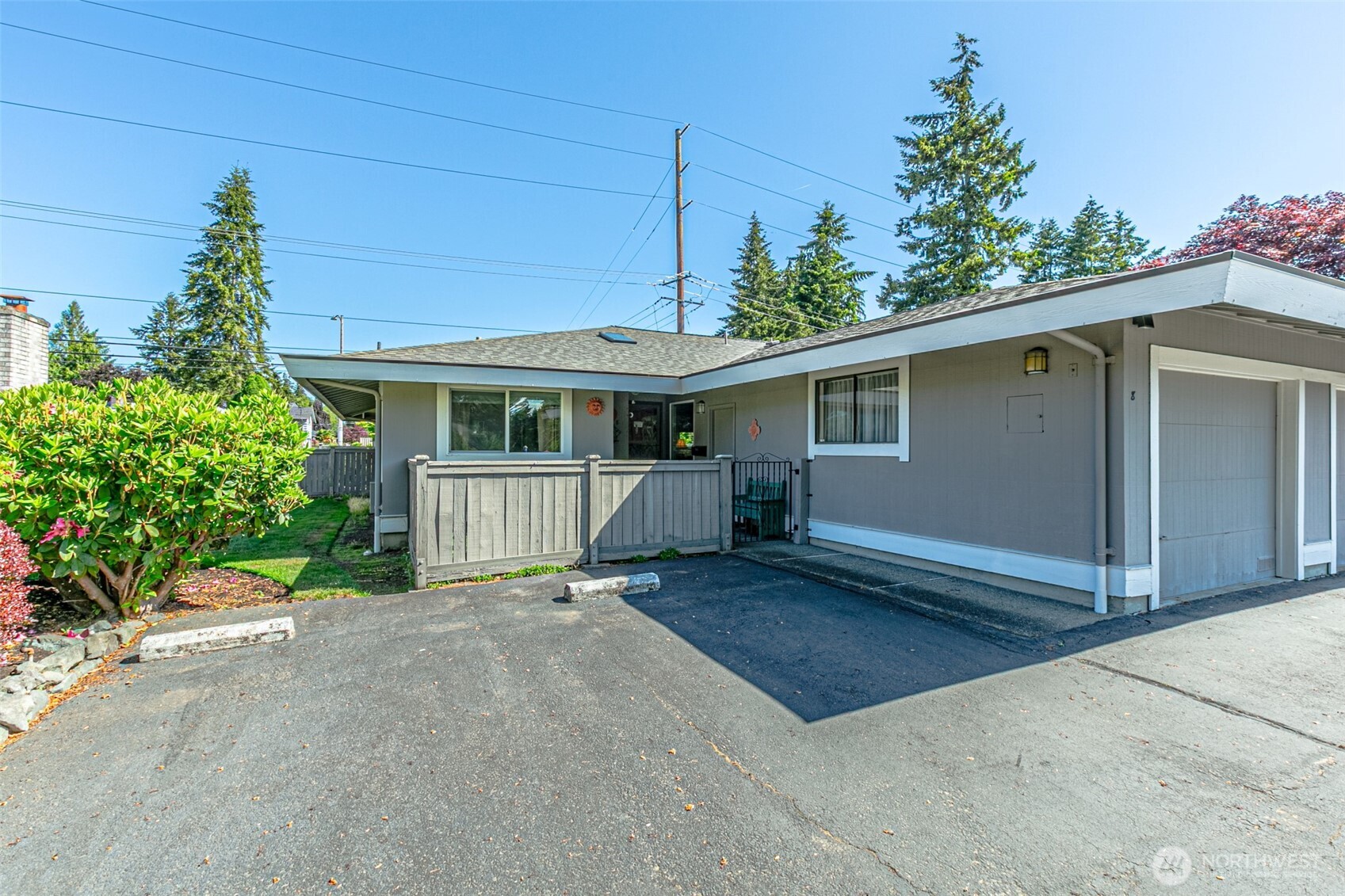 1372 Bel Air Road, Unit 8 Tacoma, WA 98406 - Photo 32 of 35
