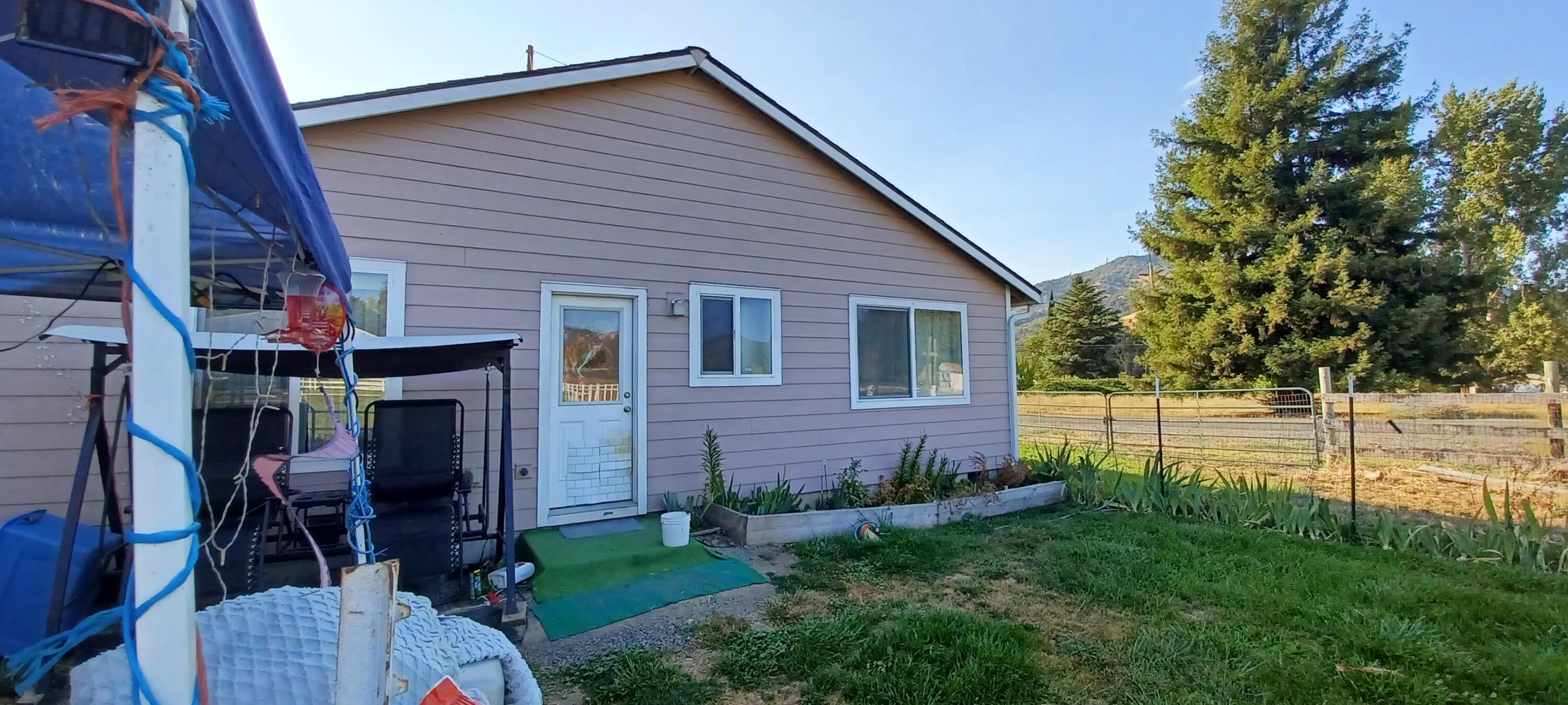 123 Lampman Road Gold Hill, OR 97525 - Photo 17 of 24 20220913_171140