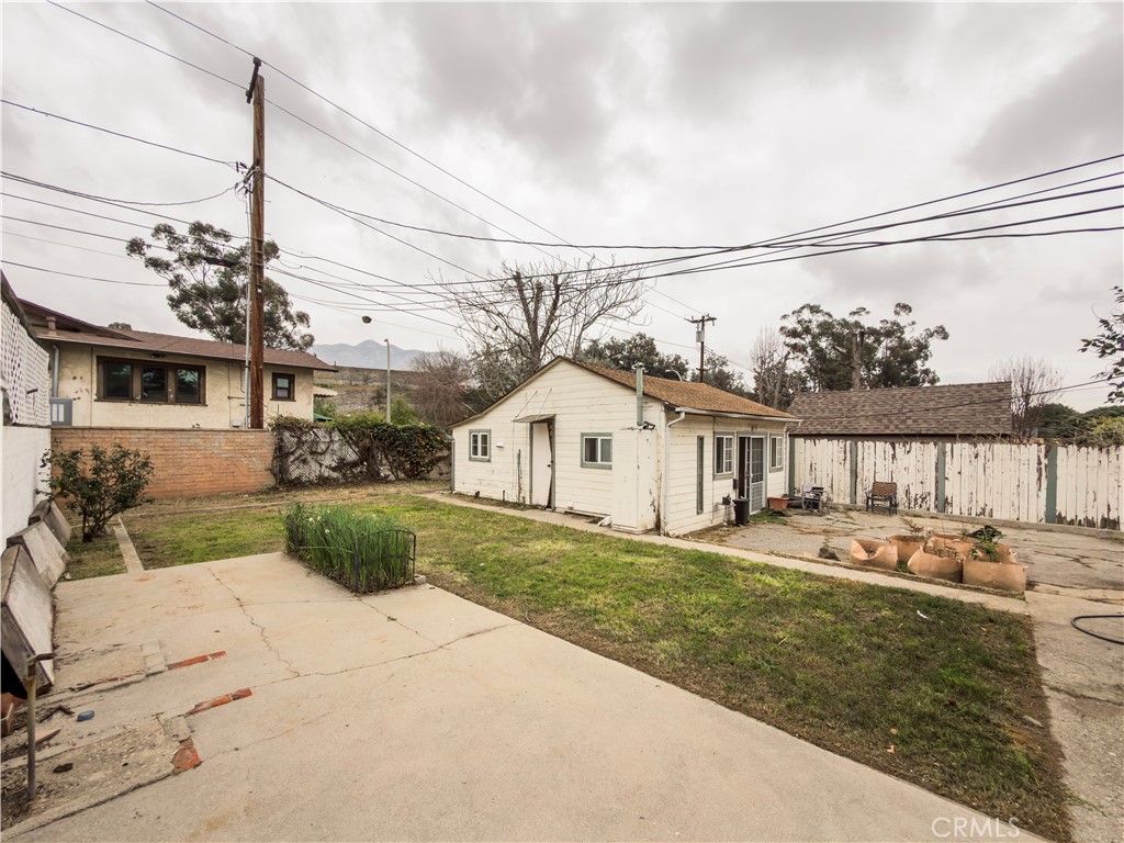 2797 Mataro Street Pasadena, CA 91107 - Photo 4 of 12 Backyard