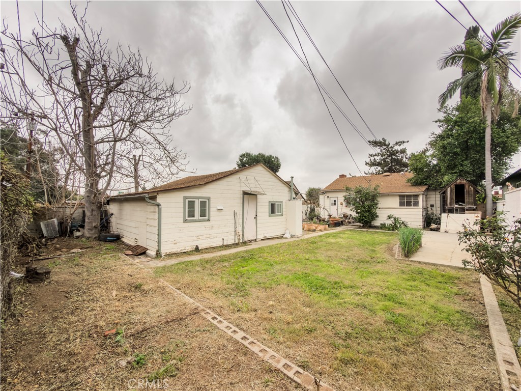 2797 Mataro Street Pasadena, CA 91107 - Photo 5 of 12 Backyard