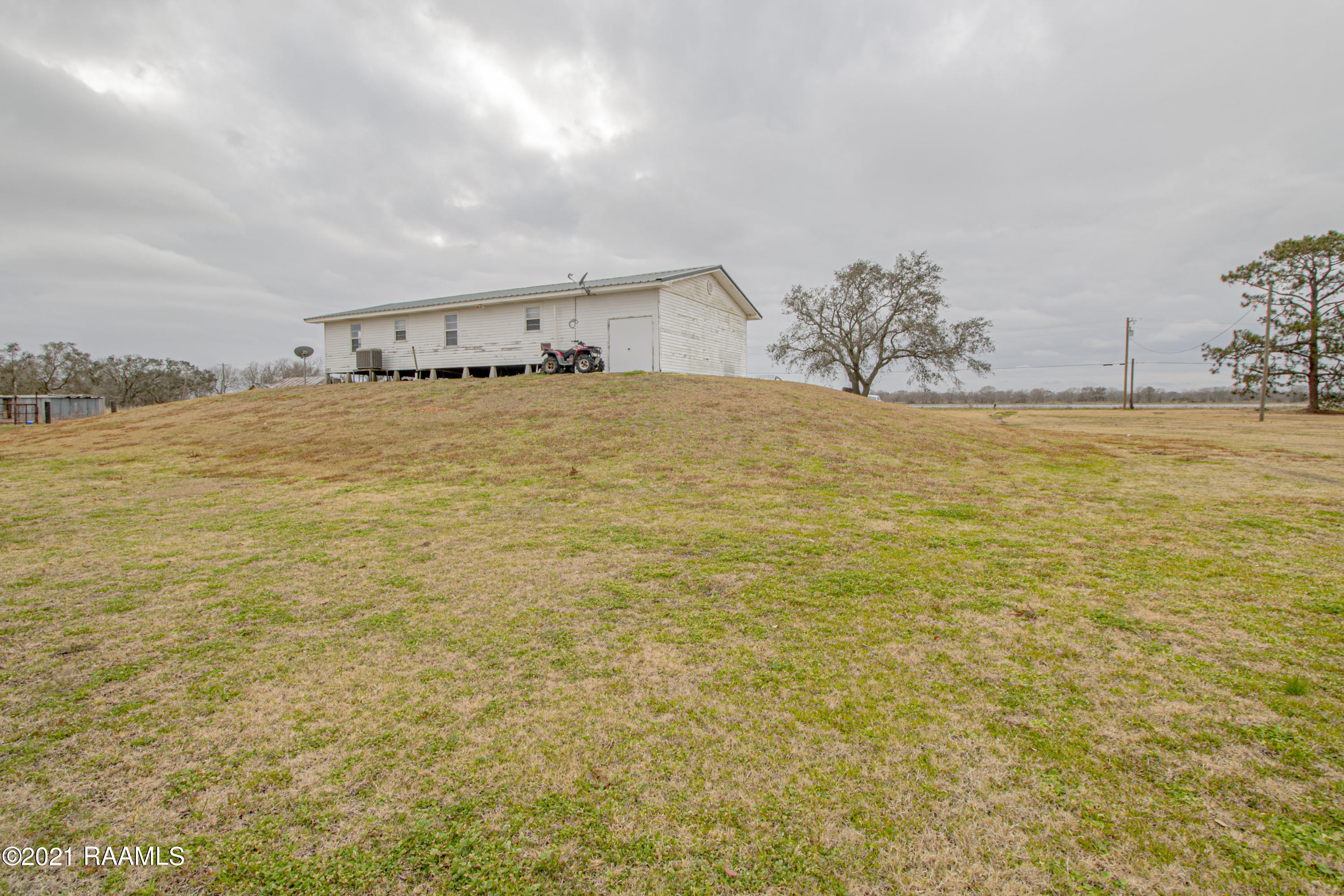20539 Theall Road Abbeville, LA 70510 - Photo 12 of 15 Gallery Image 12