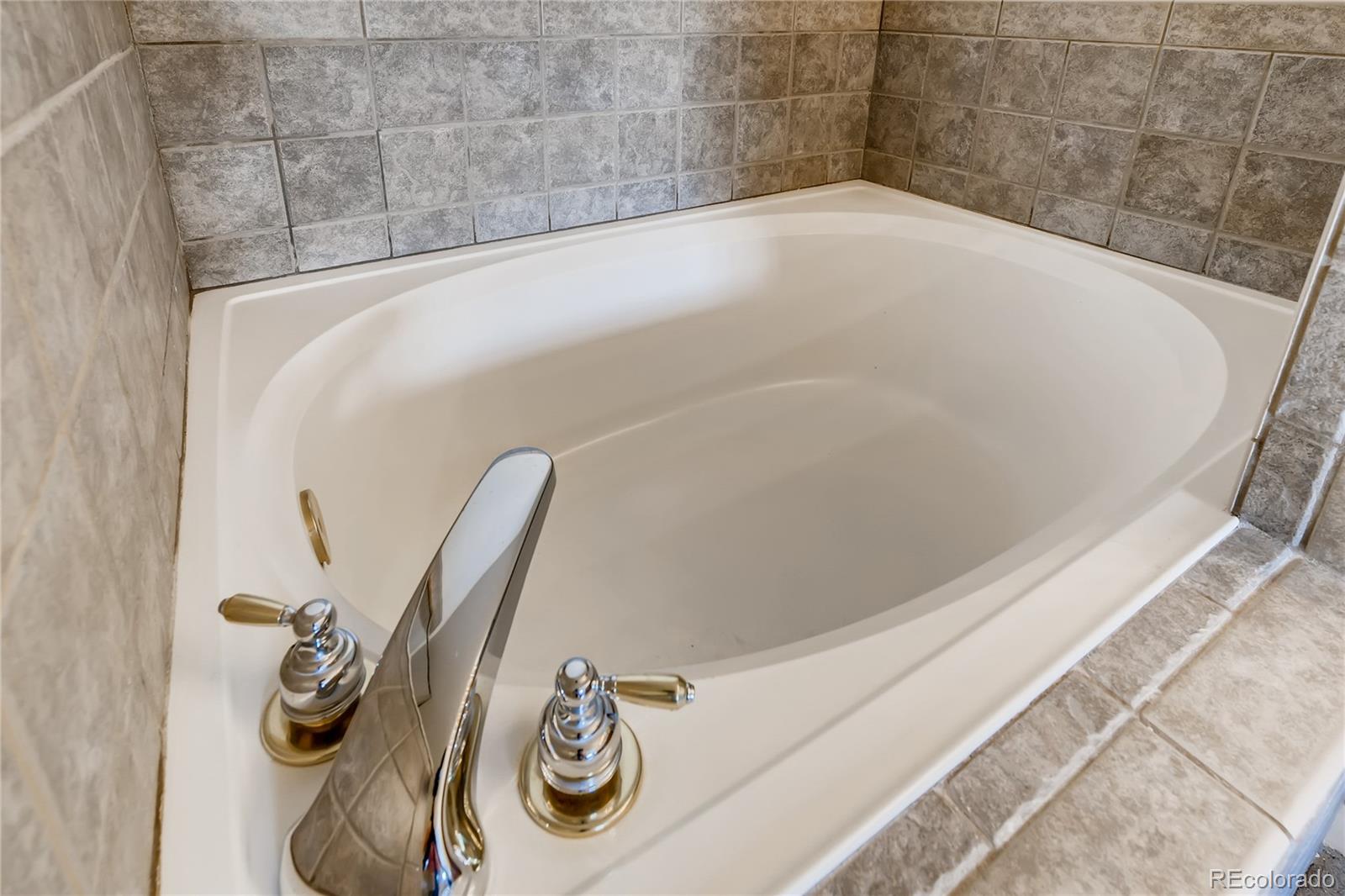 6137 Trailhead Road Highlands Ranch, CO 80130 - Photo 13 of 27 a close view of a sink
