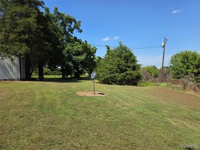 $179,900 | 22746 Nebraska Road, Ashley, IL 62808