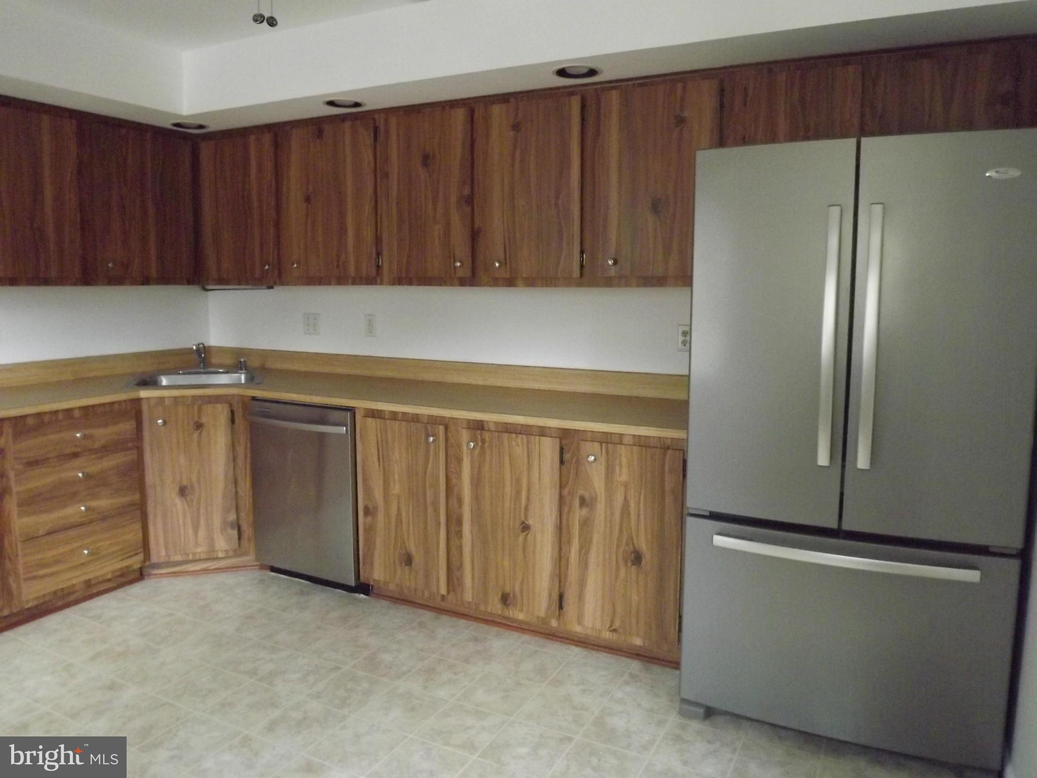 9610 Trepid Road Baltimore, MD 21236 - Photo 3 of 30 Kitchen