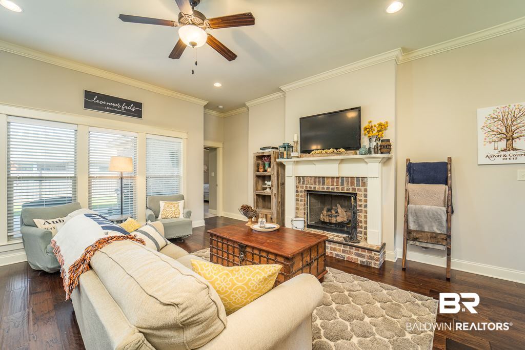 8668 Rosedown Lane Daphne, AL 36526 - Photo 5 of 19 Great Room