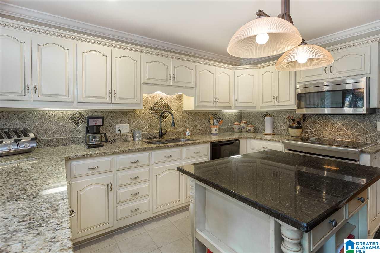 3006 Hunters Run Gardendale, AL 35071 - Photo 8 of 48