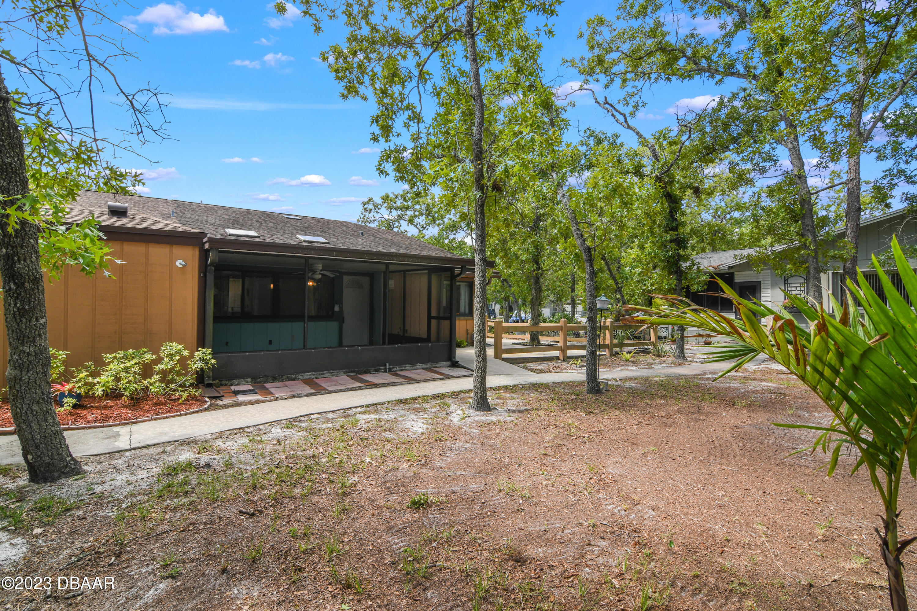 9 Summer Trees Road Port Orange, FL 32128 - Photo 2 of 15 WSL_7199