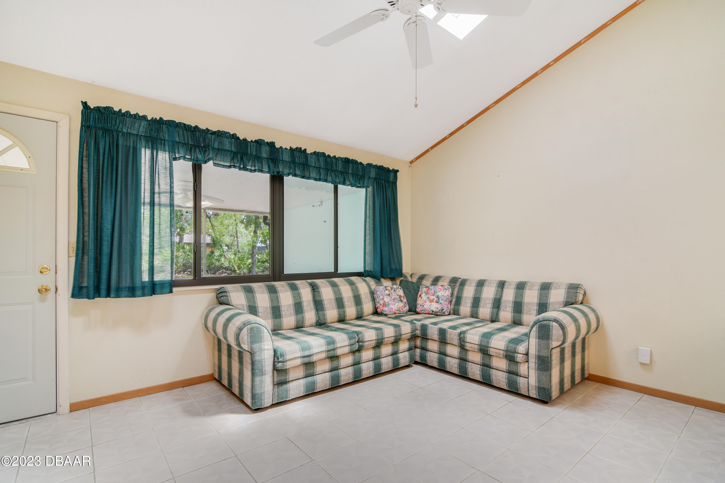 9 Summer Trees Road Port Orange, FL 32128 - Photo 5 of 15 wsl_7343-wsl_7345