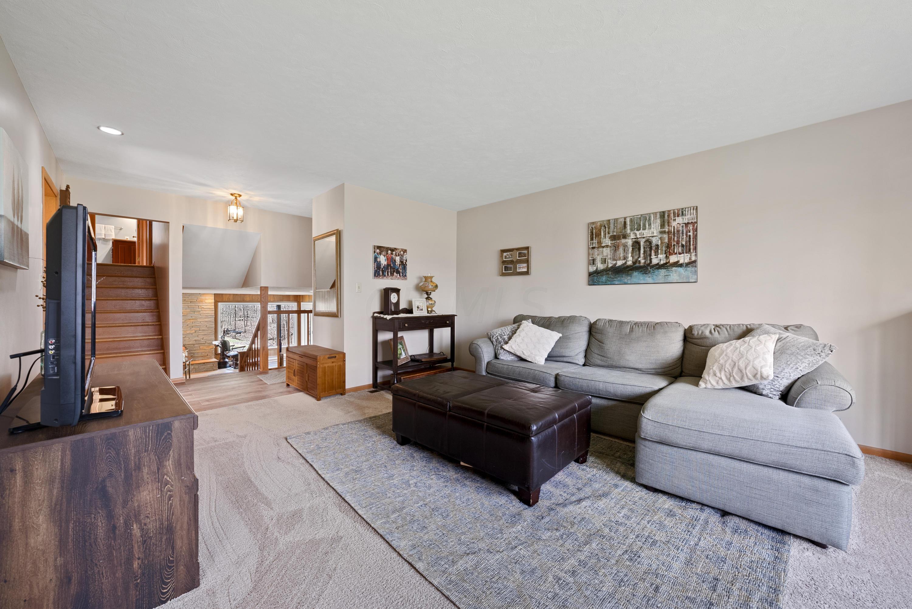 4450 Harlem Road Galena, OH 43021 - Photo 11 of 44 Gallery Image 11