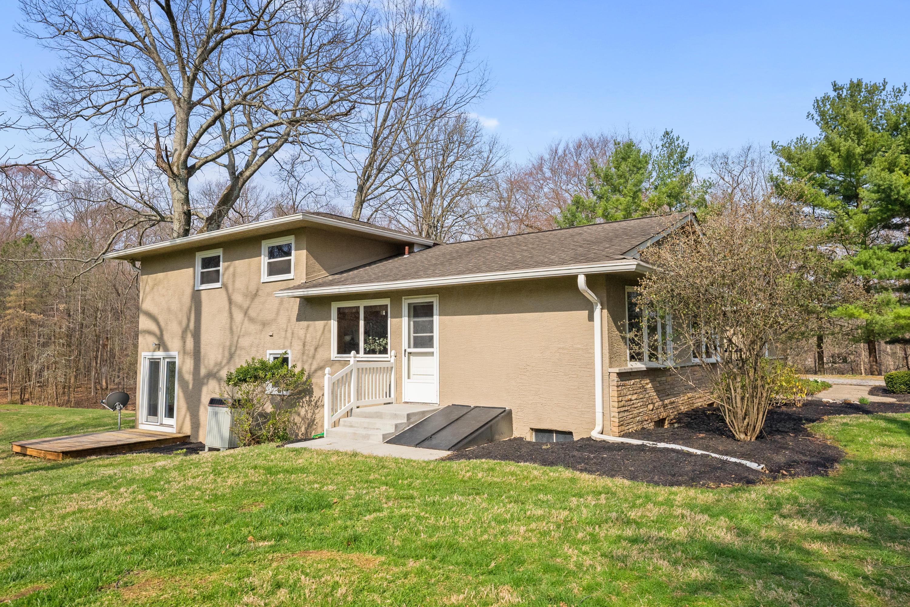 4450 Harlem Road Galena, OH 43021 - Photo 4 of 44 Gallery Image 4