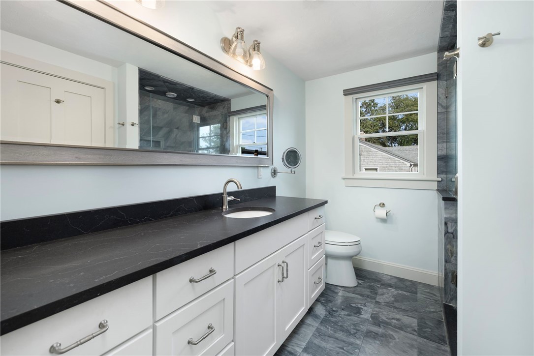 10 Maywood Road Narragansett, RI 02882 - Photo 18 of 36 Gallery Image 18