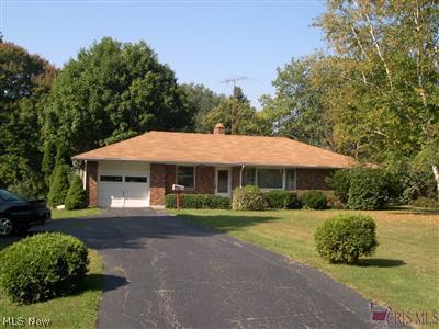 755 Yankee Run Road Masury, OH 44438 - Photo 1 of 1