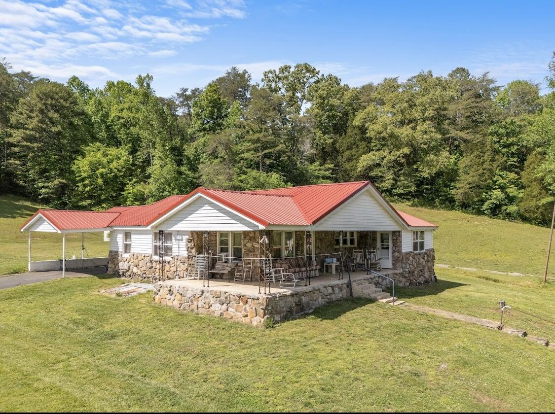 637 Miller Road Pikeville, TN 37367 - Photo 3 of 9 AA08A5F3-CF7F-4E4B-8B78-B8EA1DBA30FB_1_2