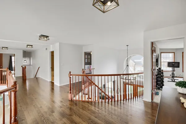$1,159,000 | 155 Michigan Drive, Bloomingdale, IL 60108