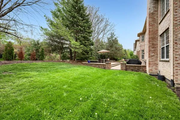 $1,159,000 | 155 Michigan Drive, Bloomingdale, IL 60108
